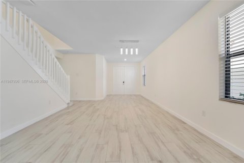 Купить виллу или дом в Хайалиа, Флорида 4 спальни, 228.73м2, № 2050302 - фото 6