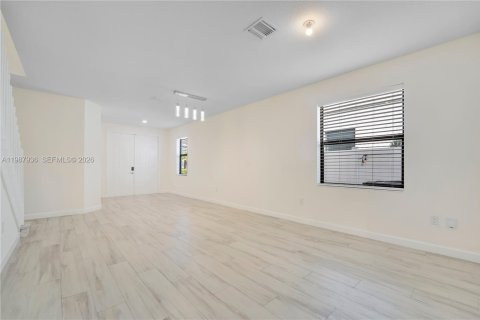 Купить виллу или дом в Хайалиа, Флорида 4 спальни, 228.73м2, № 2050302 - фото 9