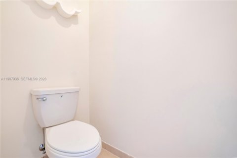 Купить виллу или дом в Хайалиа, Флорида 4 спальни, 228.73м2, № 2050302 - фото 24