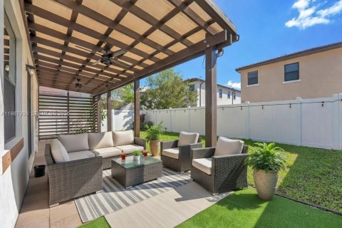 Купить виллу или дом в Хайалиа, Флорида 4 спальни, 228.73м2, № 2050302 - фото 29