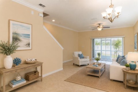Townhouse in Wesley Chapel, Florida 4 bedrooms, 149.76 sq.m. № 2204607 - photo 2