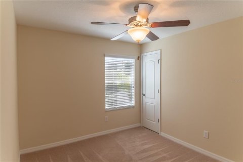 Townhouse in Wesley Chapel, Florida 4 bedrooms, 149.76 sq.m. № 2204607 - photo 11