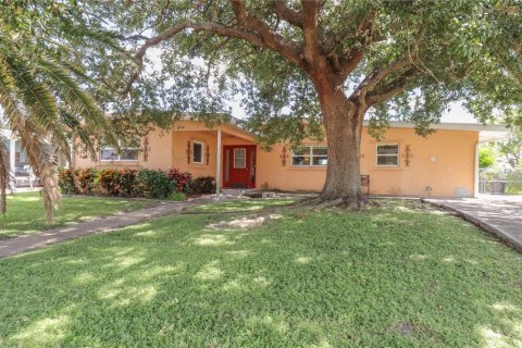 Villa ou maison à North Port, Floride 3 chambres, 151.52 m2 № 2431063