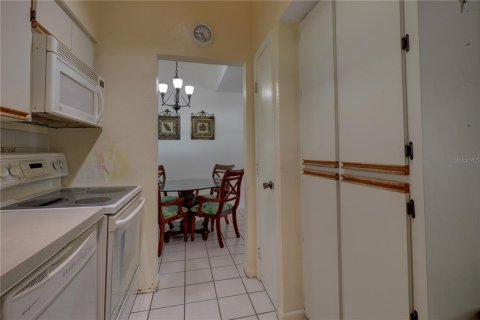Villa ou maison à vendre à North Port, Floride: 3 chambres, 151.52 m2 № 2431063 - photo 17