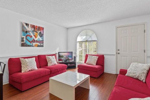 House in Kissimmee, Florida 2 bedrooms, 72.84 sq.m. № 1826213 - photo 8
