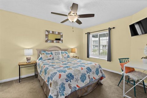Condo in Cape Canaveral, Florida, 2 bedrooms  № 1716519 - photo 8