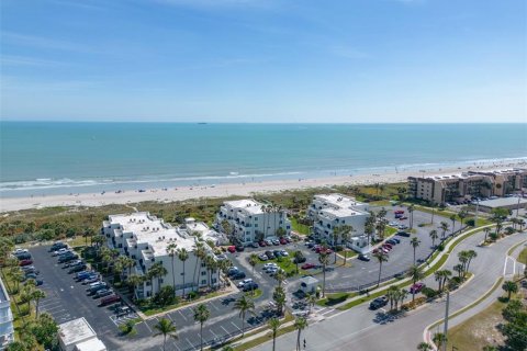 Condo in Cape Canaveral, Florida, 2 bedrooms  № 1716519 - photo 29
