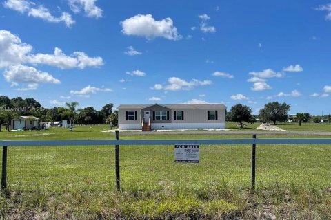 Снять в аренду квартиру в Клуистон, Флорида 4 спальни, № 1953042 - фото 2