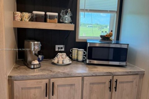 Снять в аренду квартиру в Клуистон, Флорида 4 спальни, № 1953042 - фото 17