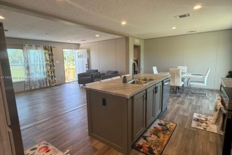 Снять в аренду квартиру в Клуистон, Флорида 4 спальни, № 1953042 - фото 14