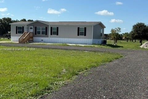 Снять в аренду квартиру в Клуистон, Флорида 4 спальни, № 1953042 - фото 1