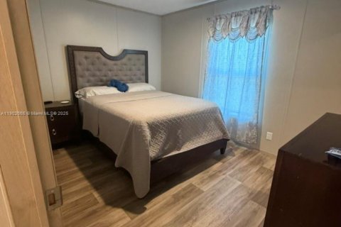 Снять в аренду квартиру в Клуистон, Флорида 4 спальни, № 1953042 - фото 8