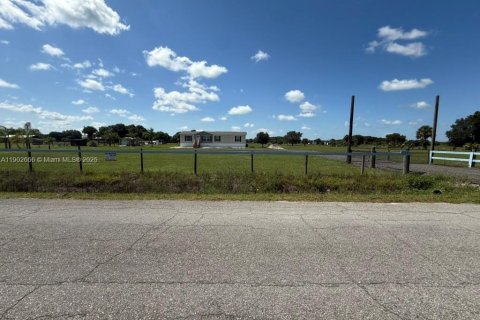 Снять в аренду квартиру в Клуистон, Флорида 4 спальни, № 1953042 - фото 30