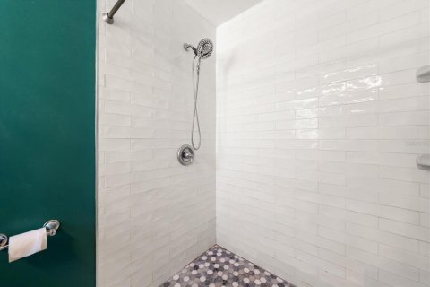 House in Dunedin, Florida 3 bedrooms, 160.54 sq.m. № 2347473 - photo 21