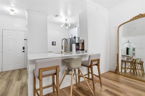 Condo in Clearwater, Florida, 1 bedroom  № 2211918 - photo 4