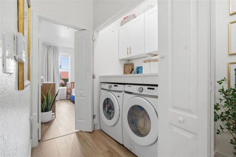 Condo in Clearwater, Florida, 1 bedroom  № 2211918 - photo 18