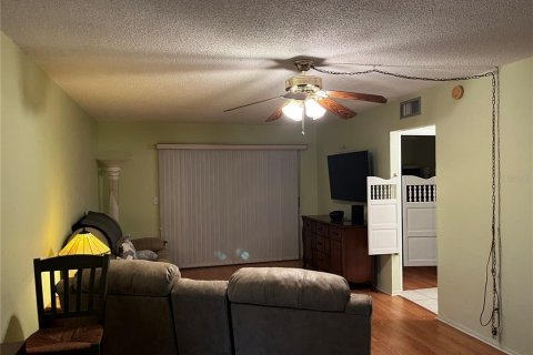 Condo in Tarpon Springs, Florida, 1 bedroom  № 1901085 - photo 2