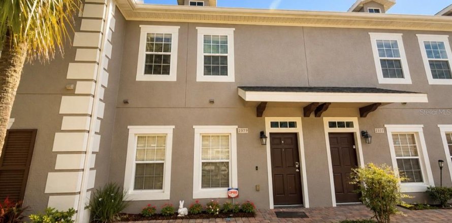 Adosado en Kissimmee, Florida 4 dormitorios, 130.06 m2 № 2213208