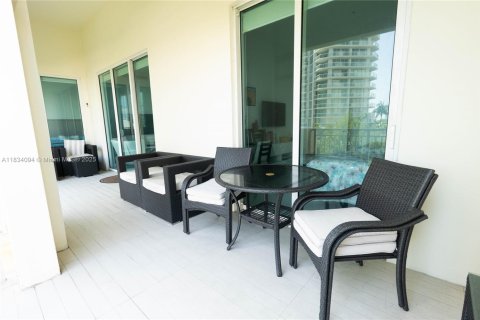 Townhouse in Sunny Isles Beach, Florida 3 bedrooms, 153.1 sq.m. № 1817110 - photo 7