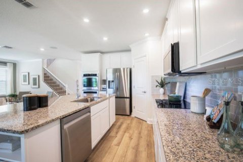 Casa en venta en DeLand, Florida, 4 dormitorios, 259.85 m2 № 2157642 - foto 4