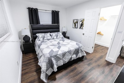 Casa en alquiler en Miami, Florida, 2 dormitorios, 75.72 m2 № 1977622 - foto 26