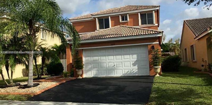 Villa ou maison à Weston, Floride 3 chambres, 150.5 m2 № 1967100