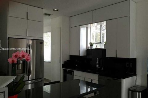 Villa ou maison à louer à Weston, Floride: 3 chambres, 150.5 m2 № 1967100 - photo 4