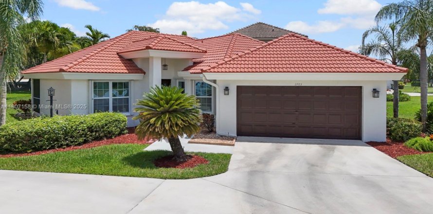 House in Homestead, Florida 2 bedrooms, 137.5 sq.m. № 1746190