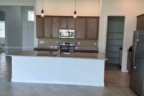 House in Port St. Lucie, Florida 4 bedrooms, 197.79 sq.m. № 1871984 - photo 21