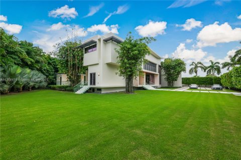 Casa en venta en Miami, Florida, 7 dormitorios, 920.57 m2 № 1585354 - foto 25