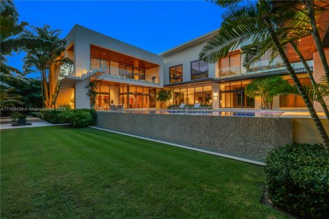 Casa en venta en Miami, Florida, 7 dormitorios, 920.57 m2 № 1585354 - foto 29