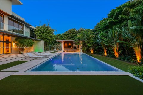 Casa en venta en Miami, Florida, 7 dormitorios, 920.57 m2 № 1585354 - foto 28