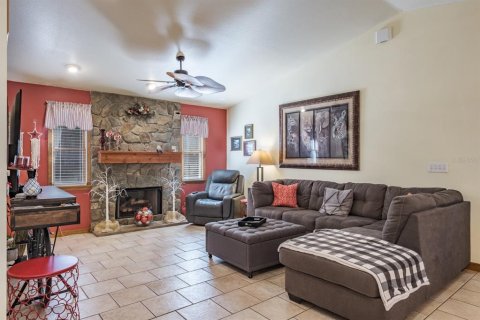 House in Tarpon Springs, Florida 3 bedrooms, 161.74 sq.m. № 1583710 - photo 11