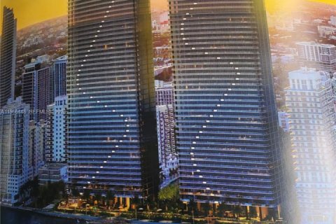 Copropriété à louer à Miami, Floride: 3 chambres, 175.12 m2 № 2028007 - photo 2