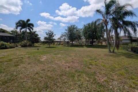House in Port St. Lucie, Florida 3 bedrooms, 97.92 sq.m. № 2078390 - photo 17