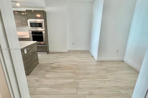 Купить кондоминиум в Майами, Флорида 2 спальни, 102.84м2, № 2021856 - фото 6