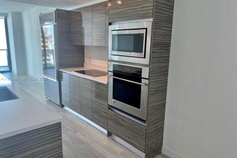 Купить кондоминиум в Майами, Флорида 2 спальни, 102.84м2, № 2021856 - фото 12