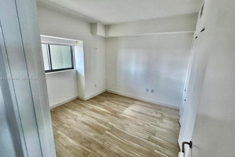 Купить кондоминиум в Майами, Флорида 2 спальни, 102.84м2, № 2021856 - фото 19