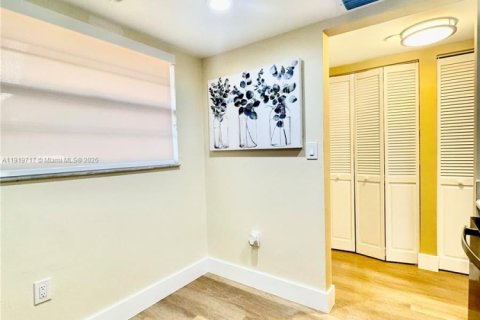 Снять в аренду кондоминиум в Майами, Флорида 2 спальни, 91.32м2, № 1974187 - фото 11