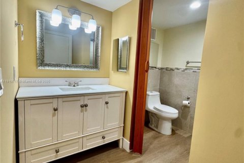 Снять в аренду кондоминиум в Майами, Флорида 2 спальни, 91.32м2, № 1974187 - фото 23