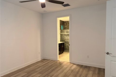Casa en venta en Land O' Lakes, Florida, 3 dormitorios, 157.75 m2 № 2285581 - foto 27