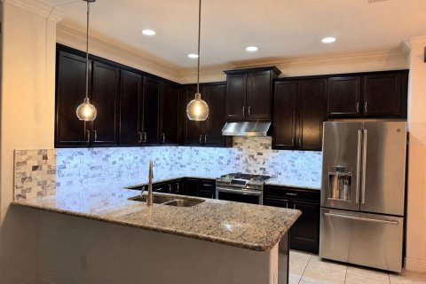 Casa en venta en Land O' Lakes, Florida, 3 dormitorios, 157.75 m2 № 2285581 - foto 24