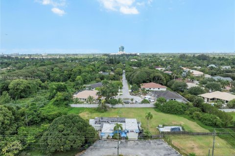 Commercial property in Davie, Florida № 1488448 - photo 3