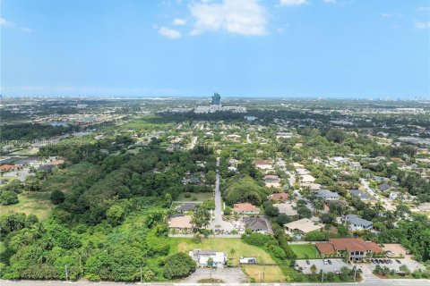 Commercial property in Davie, Florida № 1488448 - photo 14