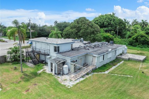 Commercial property in Davie, Florida № 1488448 - photo 16