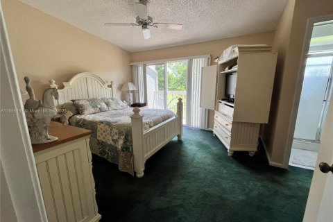 Купить таунхаус в Маргит, Флорида 2 спальни, 119.38м2, № 1921602 - фото 22