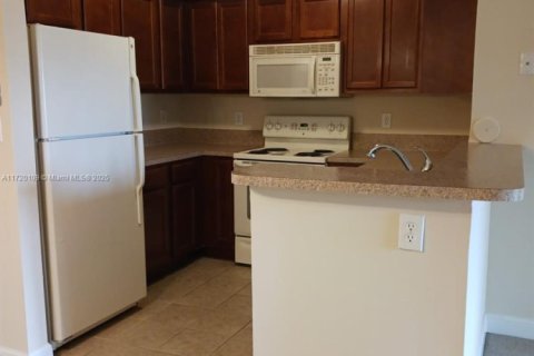 Condo in Tamarac, Florida, 1 bedroom  № 1863791 - photo 3