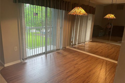 Condominio en venta en Weeki Wachee, Florida, 2 dormitorios, 106.09 m2 № 1832705 - foto 7