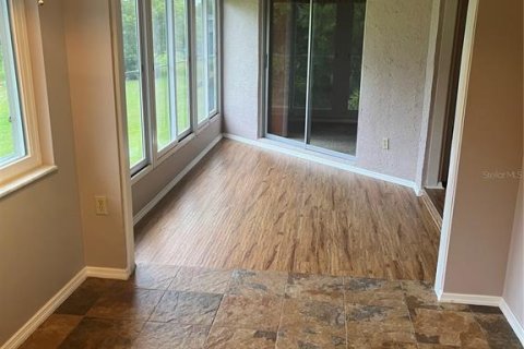 Condominio en venta en Weeki Wachee, Florida, 2 dormitorios, 106.09 m2 № 1832705 - foto 15