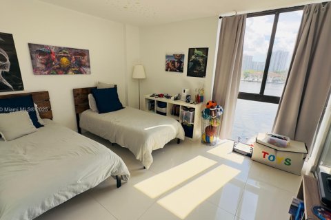 Condo in Aventura, Florida, 3 bedrooms  № 1963305 - photo 13